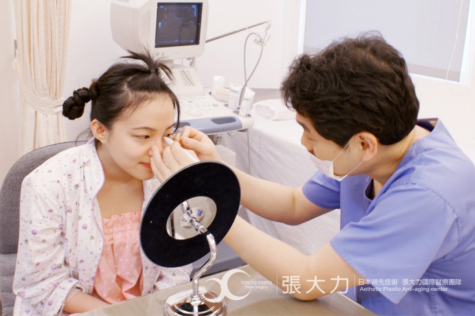 日式訂書針雙眼皮手術